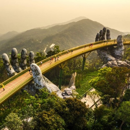 Ba Na Hills: Time Gate