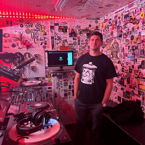 THE LEVEL PARTY with Andrew Devlin @ The Lot Radio 09-28-2023