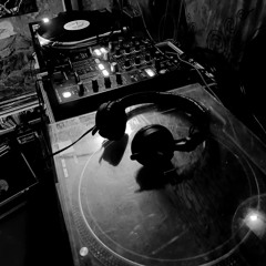 01 DANS LA CABOCHE (MIX VINYLE)