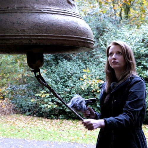 Homage to Janet Beat: Section 2: Inside the Bell Dome [binaural recording wear headphones]