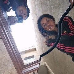 Salve - Tasha e Tracie