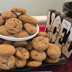 Santa Doesn't Eat My Cookies - Karissa Diane