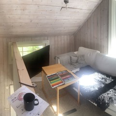 Hi! It’s me, Kilian..& Sir Her. (👈 o zoomed out)