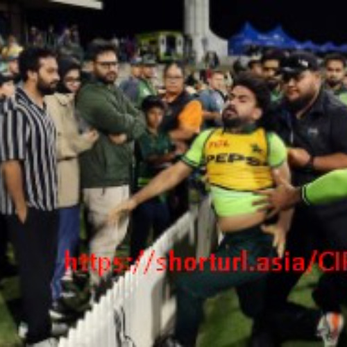 Video khushdil shah fight video khushdil shah news