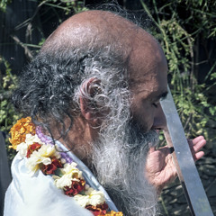 2015-10-28 - The Moment You Close the Eyes, Sat Guru Consciousness Ever-Present Is There