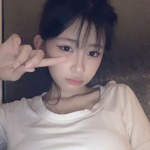 Người Mình Thương Không Thương Mình - Huy pt Remix [Full]