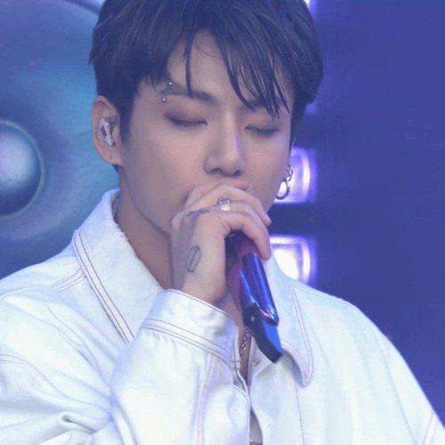 Jungkook Singing Still With You (220402 Instagram Story)