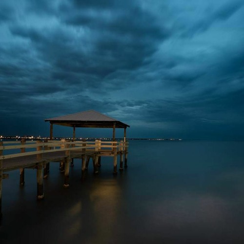 Pergi Untuk Kembali ELLO