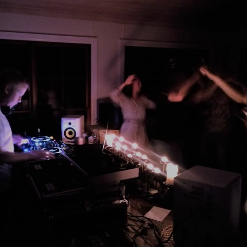 4d @ Berrima House Party | Techno Mix