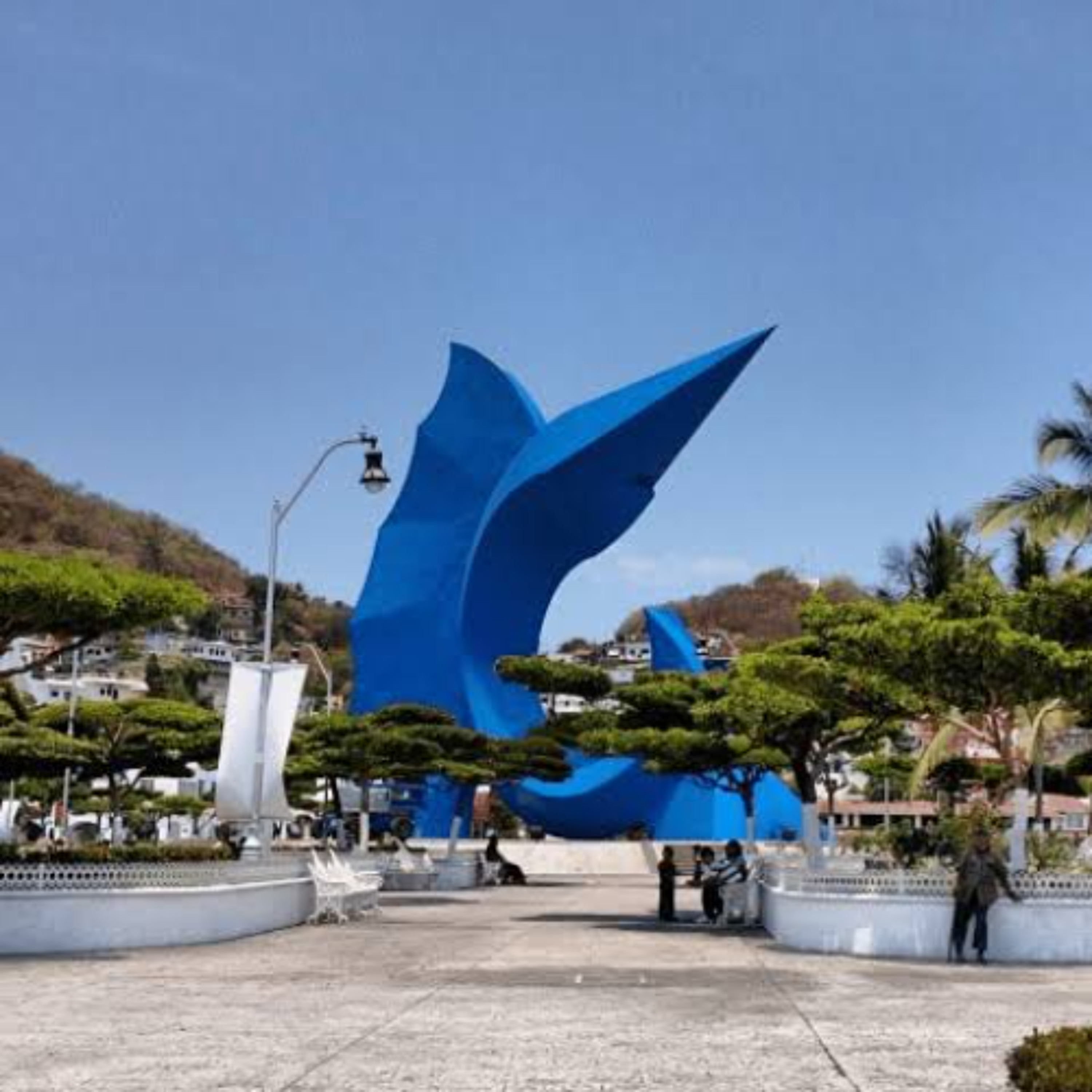 Hoteleros de Manzanillo piden orden en obras de autopista,  para evitar afectación al turismo: Arturo Sánchez episode artwork