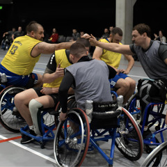 Одним ветеранам повертає відчуття адреналіну, інших спонукає до праці над собою. Адаптивний спорт
