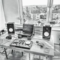 Le Qru A.k.a Crash Ketchum In The Mix @ Smokeech Radio