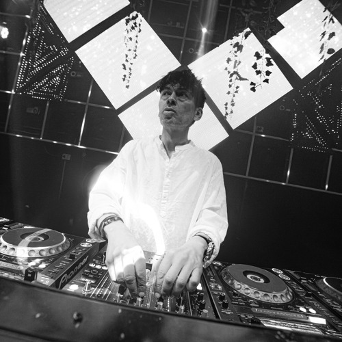 ALDO CADIZ B2B TOMST - //Gansta Groove Trip Mix // Numerique