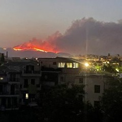 UN News reporter on frontline of deadly forest fires in Greece, as WMO declares ‘hottest’ July ever