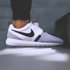 NIKE ROSHES