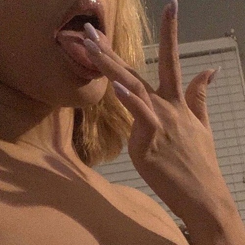 𝙞 𝙙𝙤𝙣𝙩 𝙧𝙚𝙖𝙡𝙡𝙮 𝙘𝙖𝙧𝙚 𝙞𝙛 𝙮𝙤𝙪 𝙘𝙧𝙮