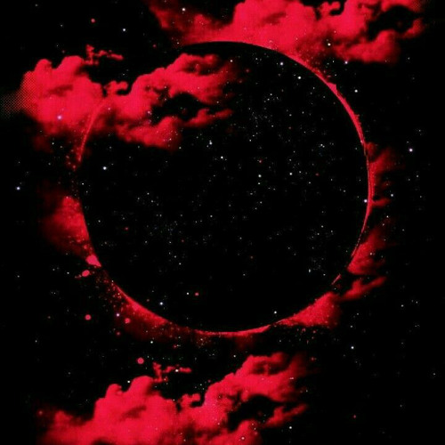 Red Moon-(Feat. Ant Glizz)