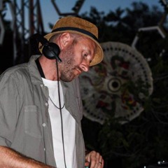 eclectics mix 132 | Andy Bainbridge | Not An Animal |