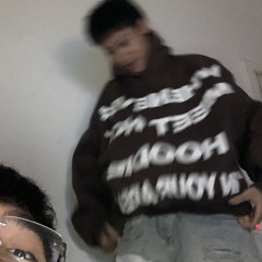 Tè đứng obsidian