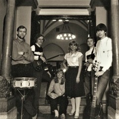 Angela Kaasik & Monitor - Kui õnn on poolel teel