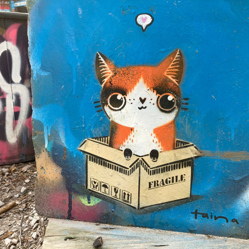 Living in a box  - Mix 2022