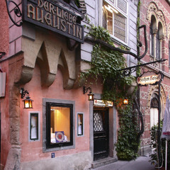 Gespräch zwischen Mozart und Salieri in einem Wiener Tavern
