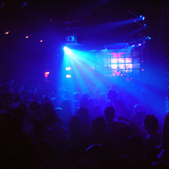 stuck in da rave (xiy friendly)