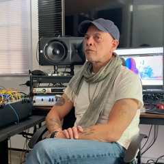 Liquid Mirror w/ Mark Van Hoen 111124