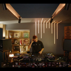 Juanfe / La sala - Session #002