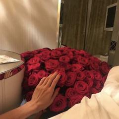 يمرني طاريك♡- يارا