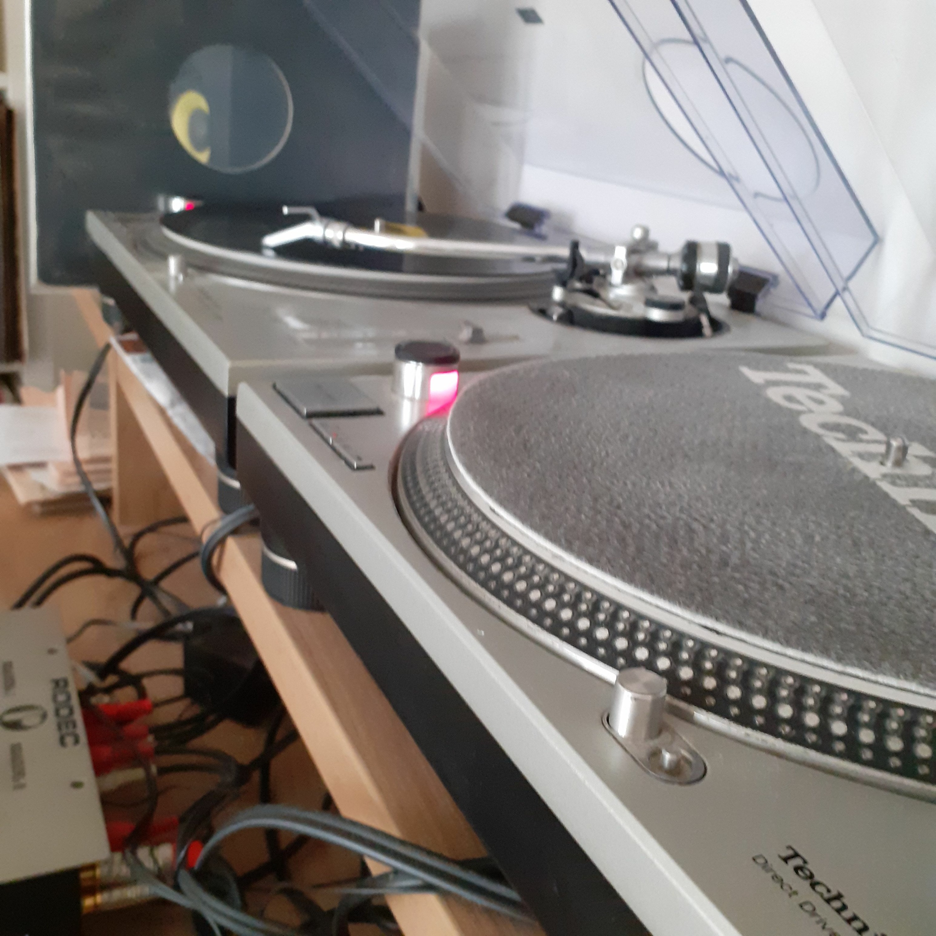 DJ Matthias (BELGIUM)- Vinylsets & Productions