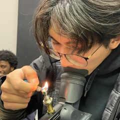 Smoker's Room Interlude (ft. Quezal)