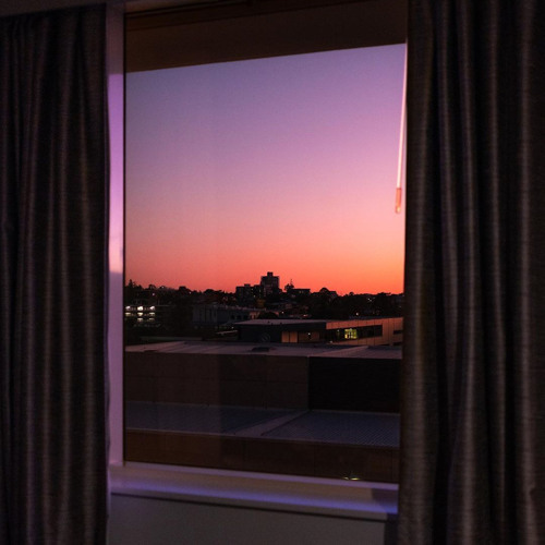 4rif - v. the window