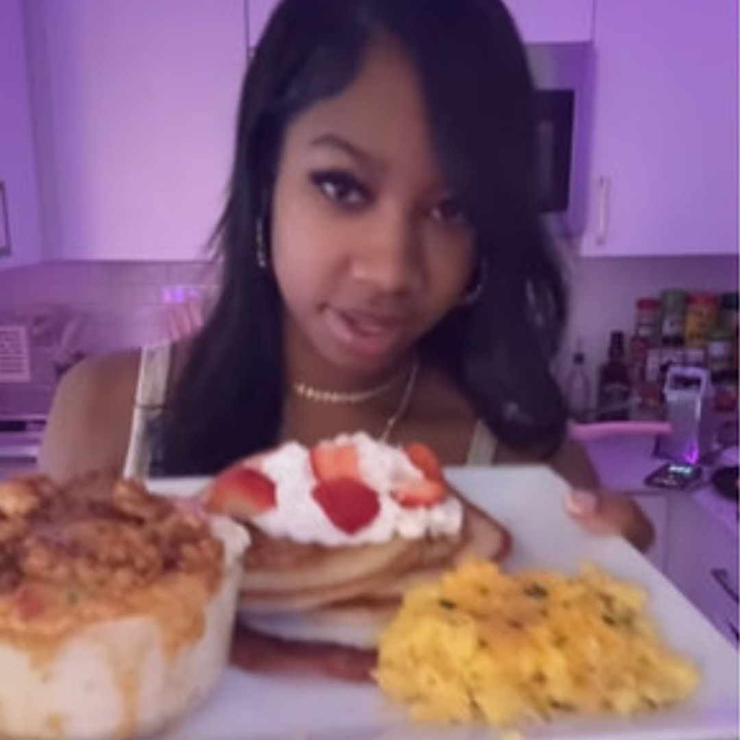 Stream cooking with kya @bleeky @ieeky #jc #phillyclub by bleeky
