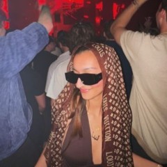 my gf loves UKG more than me