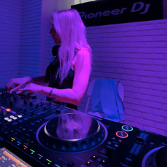 April⭐️ Live Dj set
