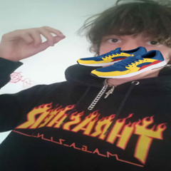LIDL no piso Trasher na SWEAT