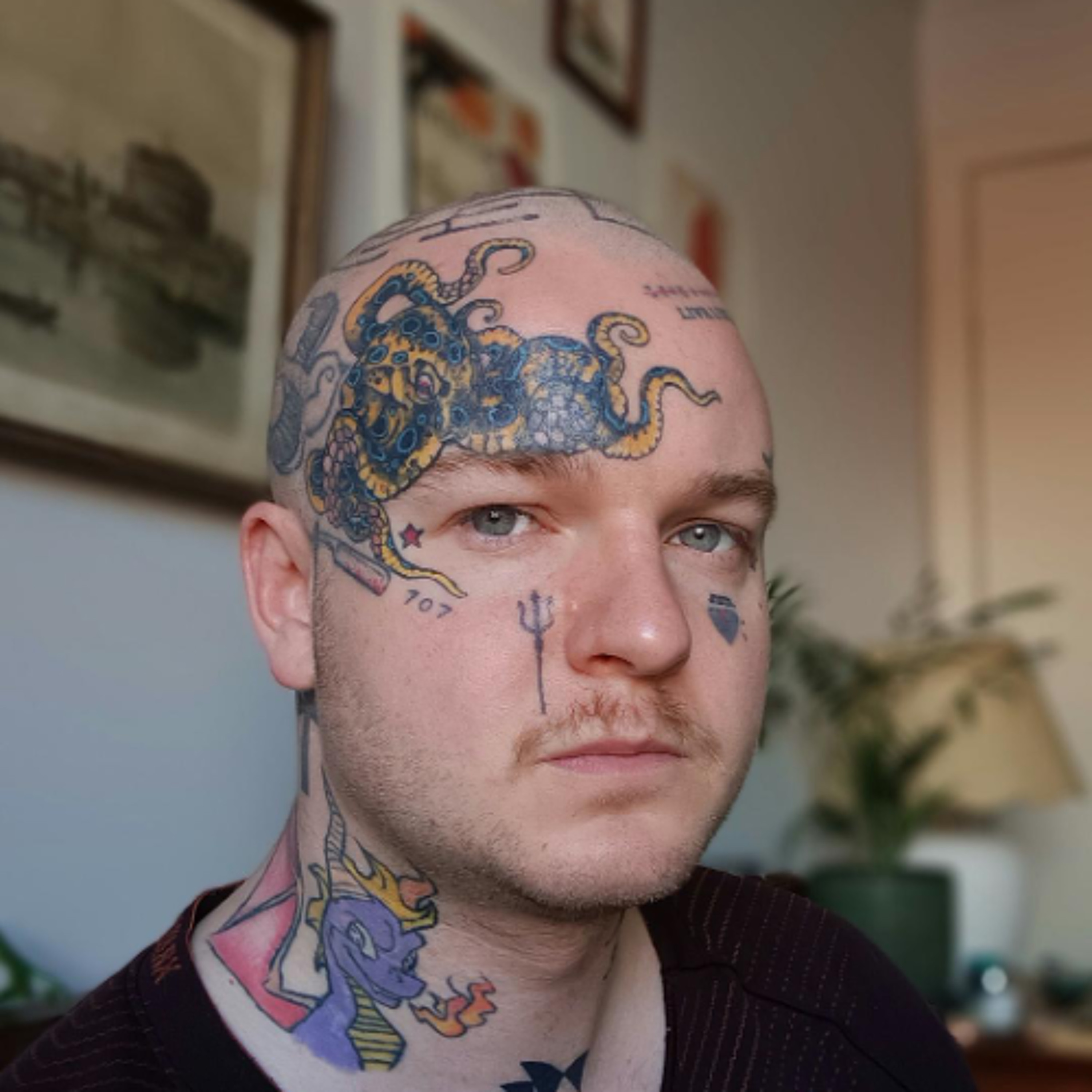 Meet The Aussie MC, Prolific Author, Poet, Speaker and former "sovereign citizen" - Brodie Finegan Forbes