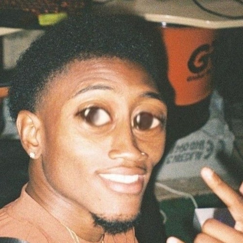 Dafliky - 63GROSSESBITES dans sa bouche