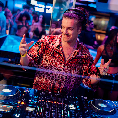 Pomboklap at Hi ibiza · Wild corner , Special House set @ Fiesta & bullshit x Ten ibiza .