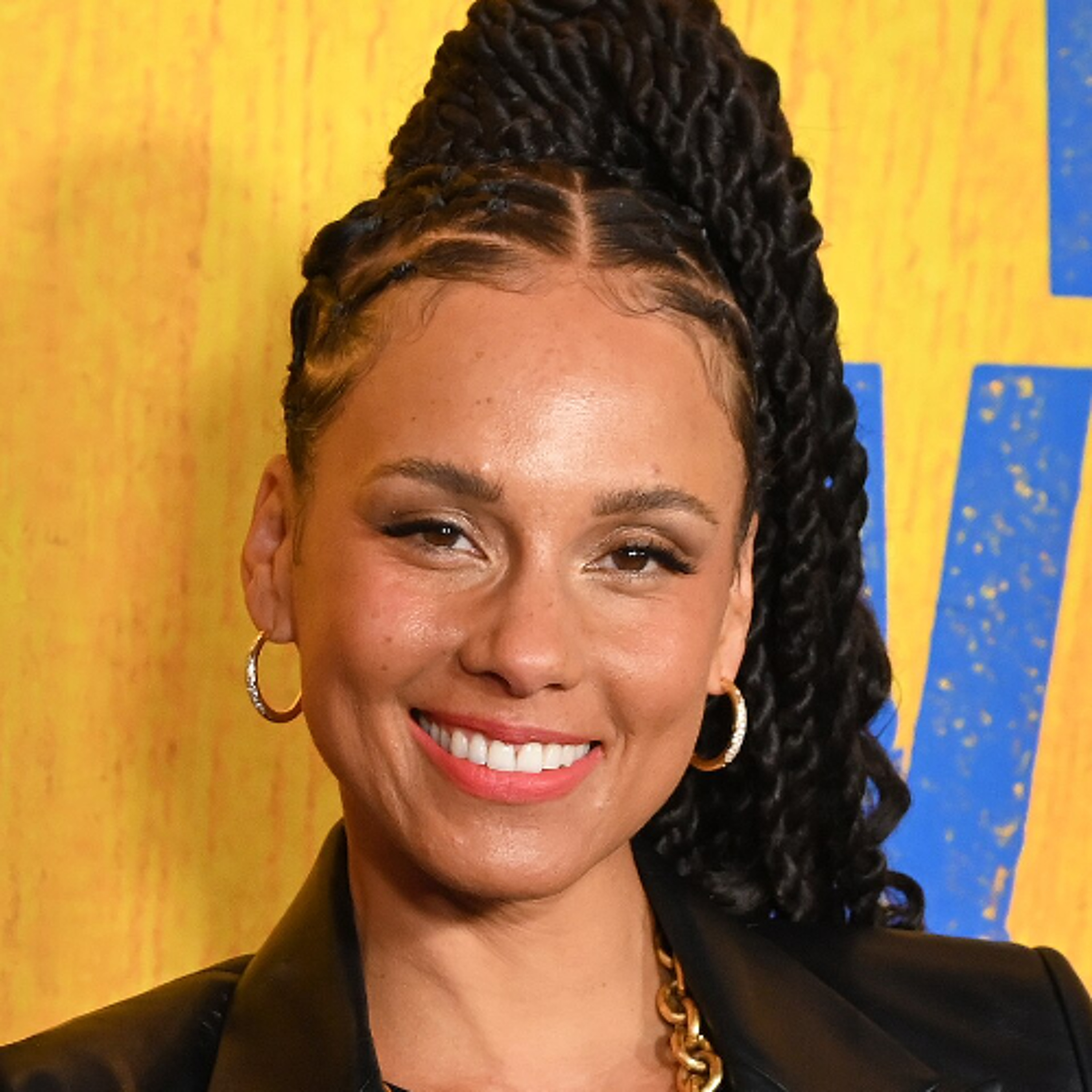 Alicia Keys is coming back to Abu Dhabi’s Saadiyat Nights on New Year’s Eve! episode artwork