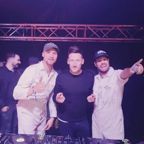 Knapperige sappige schuurmix 2022 @Lucky saturday