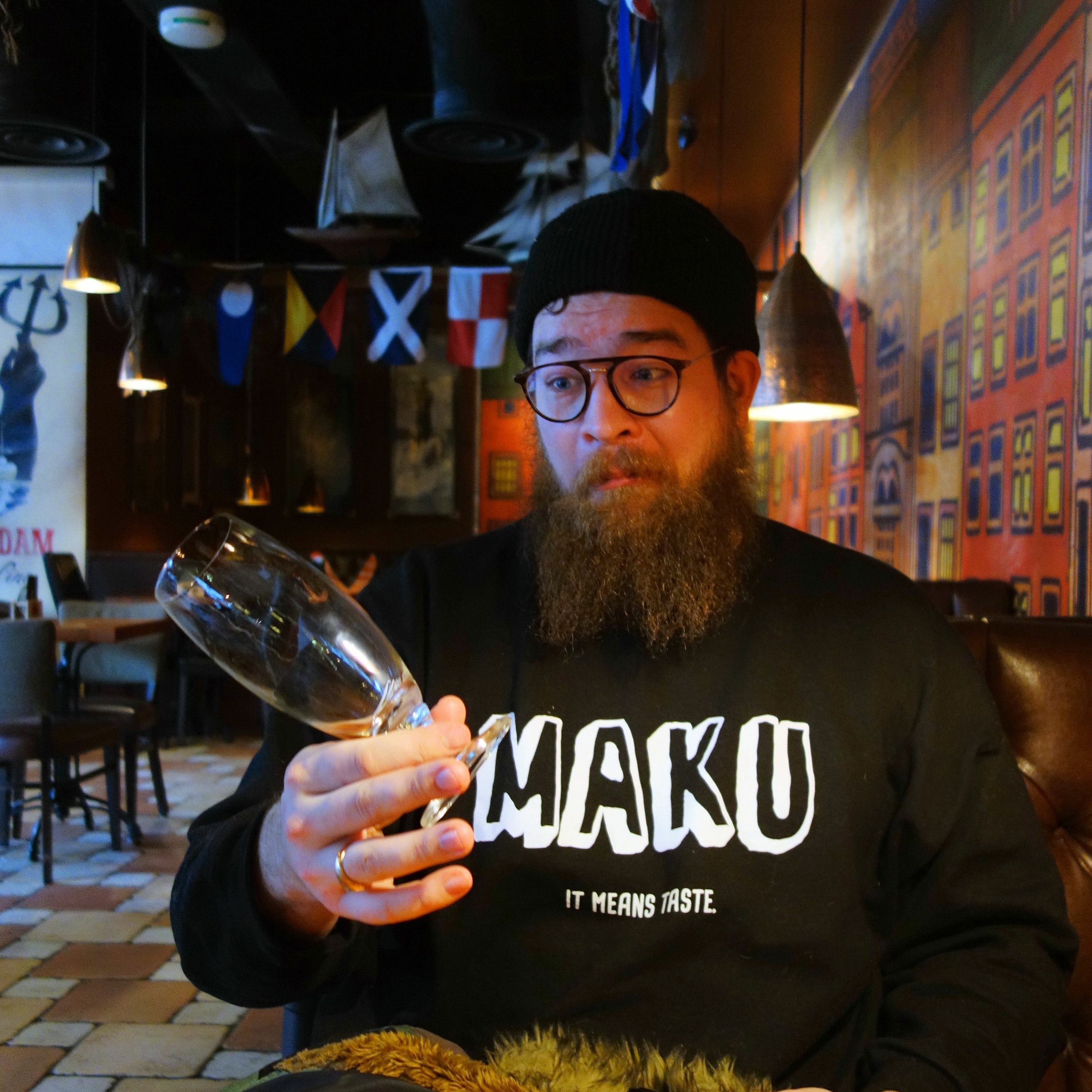 HIILINEGATIIVISTA JUOMAA: MAKU Brewingin yhteisömanageri Juho Virtanen - Lähiradio 100,3MHz. episode artwork
