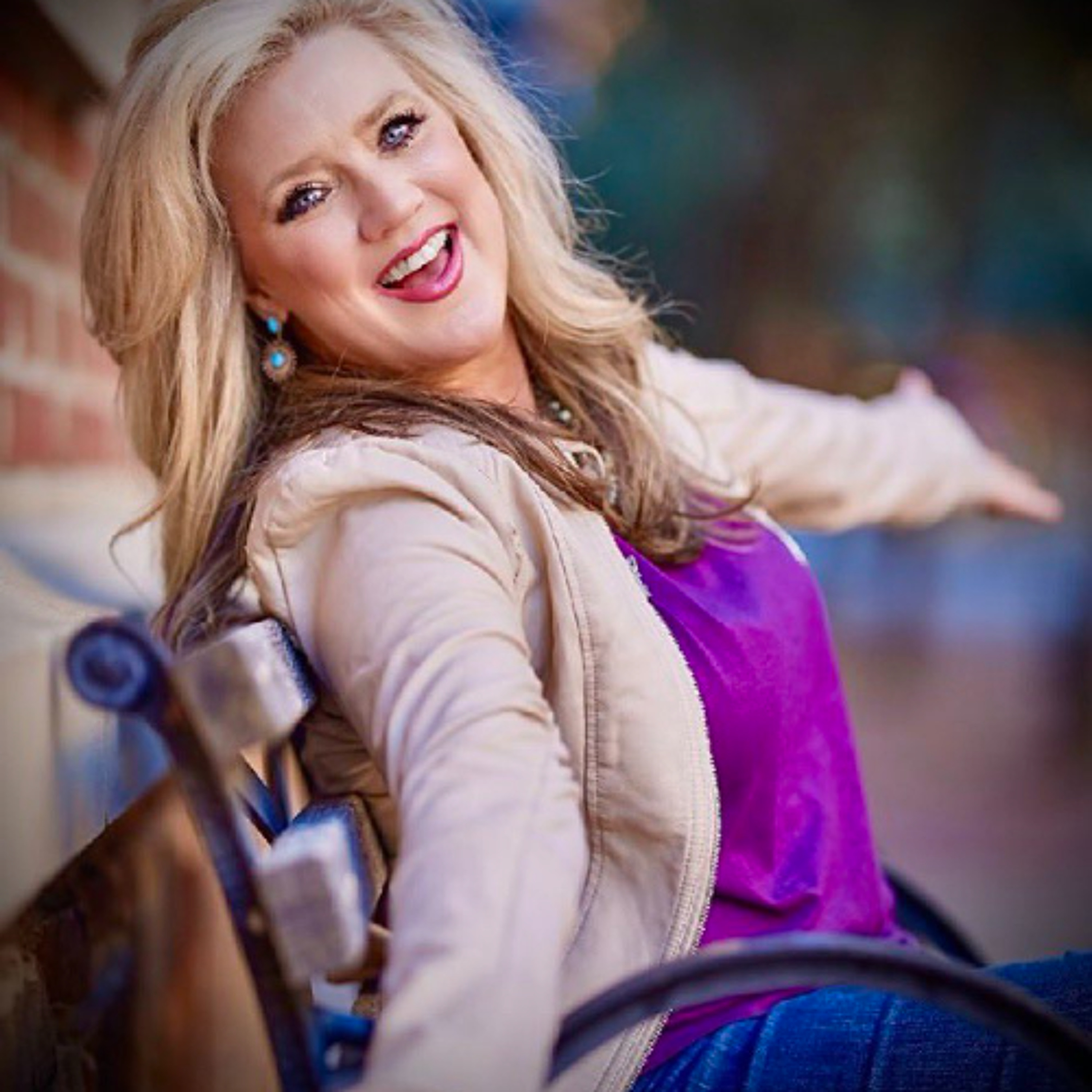 Exclusive 60 - Interview with Stephanie Nadolny