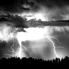 Black Skies And White Lies - Crispy (Freestyle)