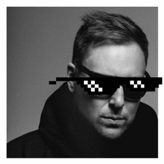 For 32 Years I Was Deluded Believing That Umek Is Techno For Sissies