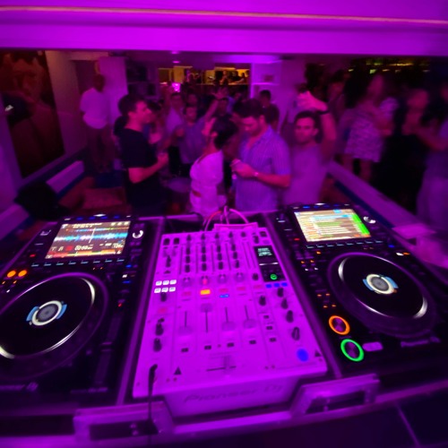 Surf Lodge Live Mix (8.19.22)with Snakehips and DiscoLines