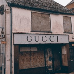 从头到脚都是Gucci (feat. 泡椒花生)