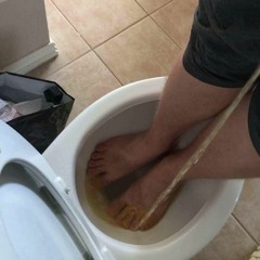 Pee On U
