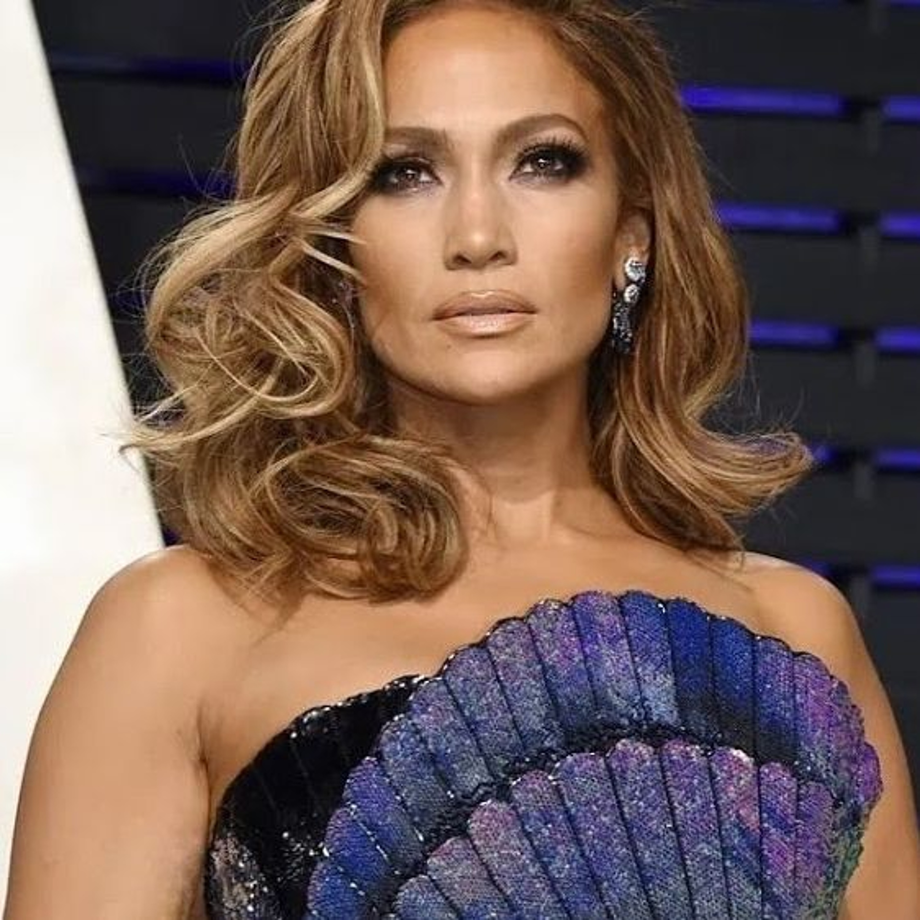 "JENNIFER LOPEZ DEBACLE: PUBLIC FRAUD SCANDAL FOR A MOGUL" - [CELEBRITIES WILL BE EXPOSED]